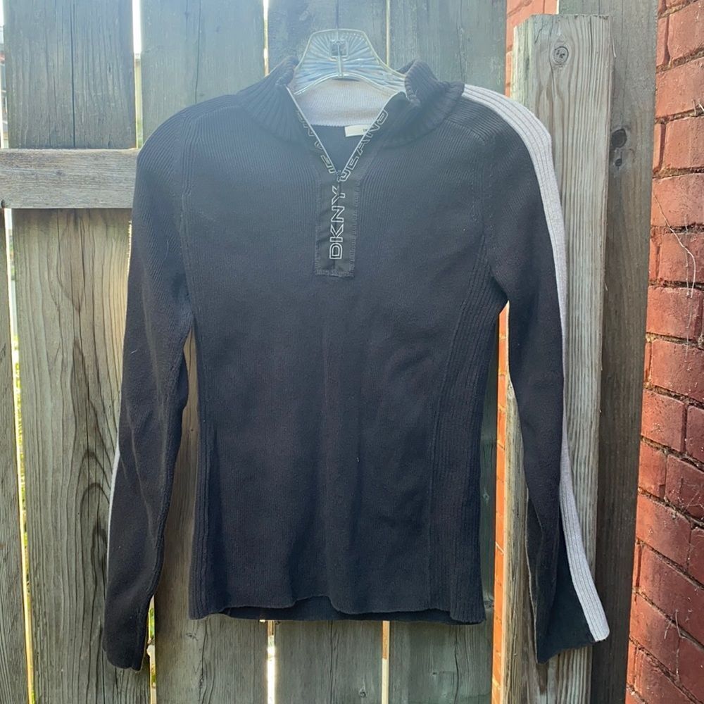 DKNY brown sweater sz. S
